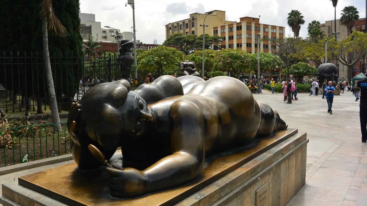 Escapada a Medellín Ciudad de la Eterna Primavera 5 días 4 noches🌆🍃Terrestre desde Bogotá 🚌✨ – Paquete Turístico en Medellín, Antioquia · foto 1