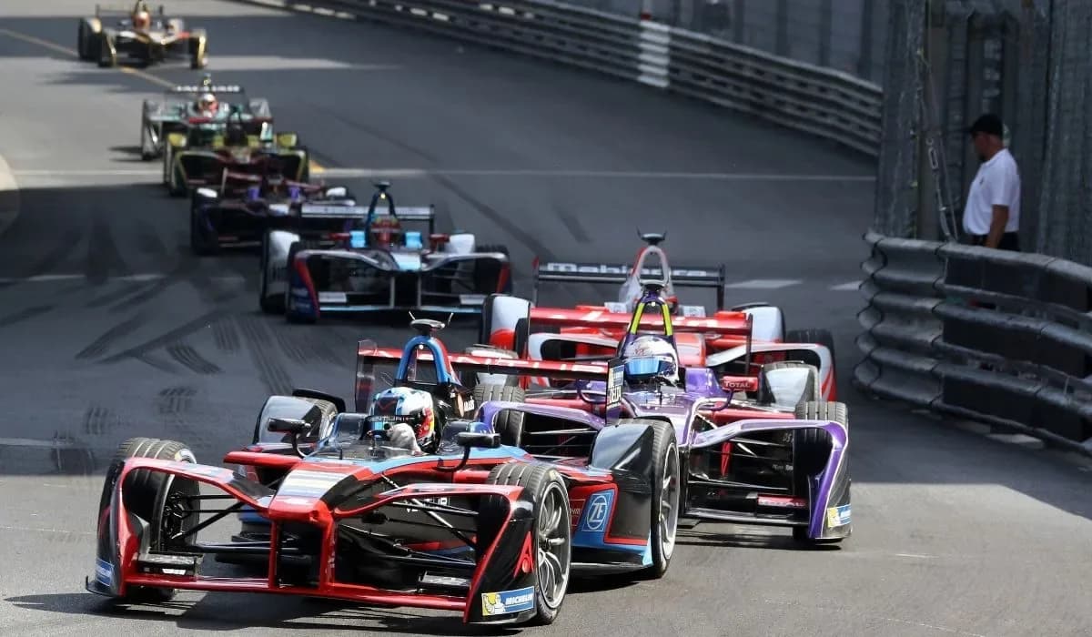 Formula 1 Gran Premio de Sao Pablo 5 días 4 noches – Paquete Turístico en Sao Pablo, Sao Pablo · foto 1