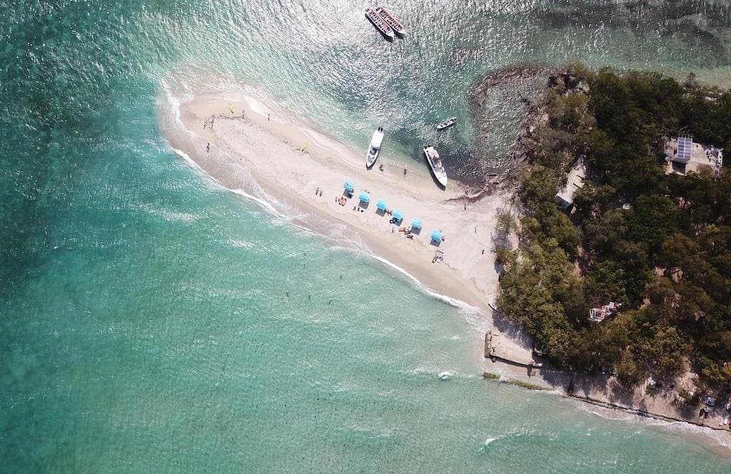 Barú Playa Blanca + Bajo de la Tortuga – Actividades en Cartagena de Indias, Bolívar · foto 1