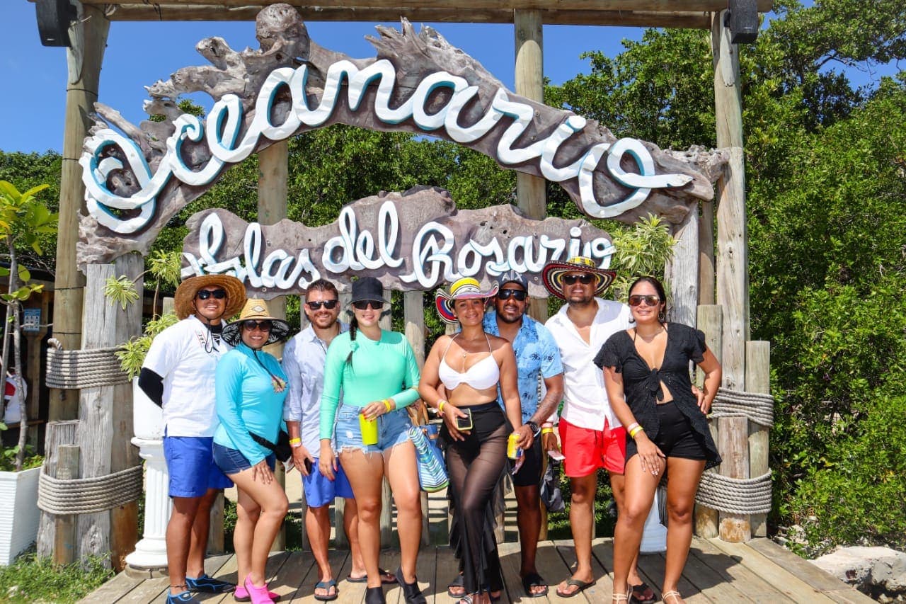 Full Day Premium en Playa Tranquila con visita al acuario. – Actividades en Cartagena de Indias, Bolívar · foto 1